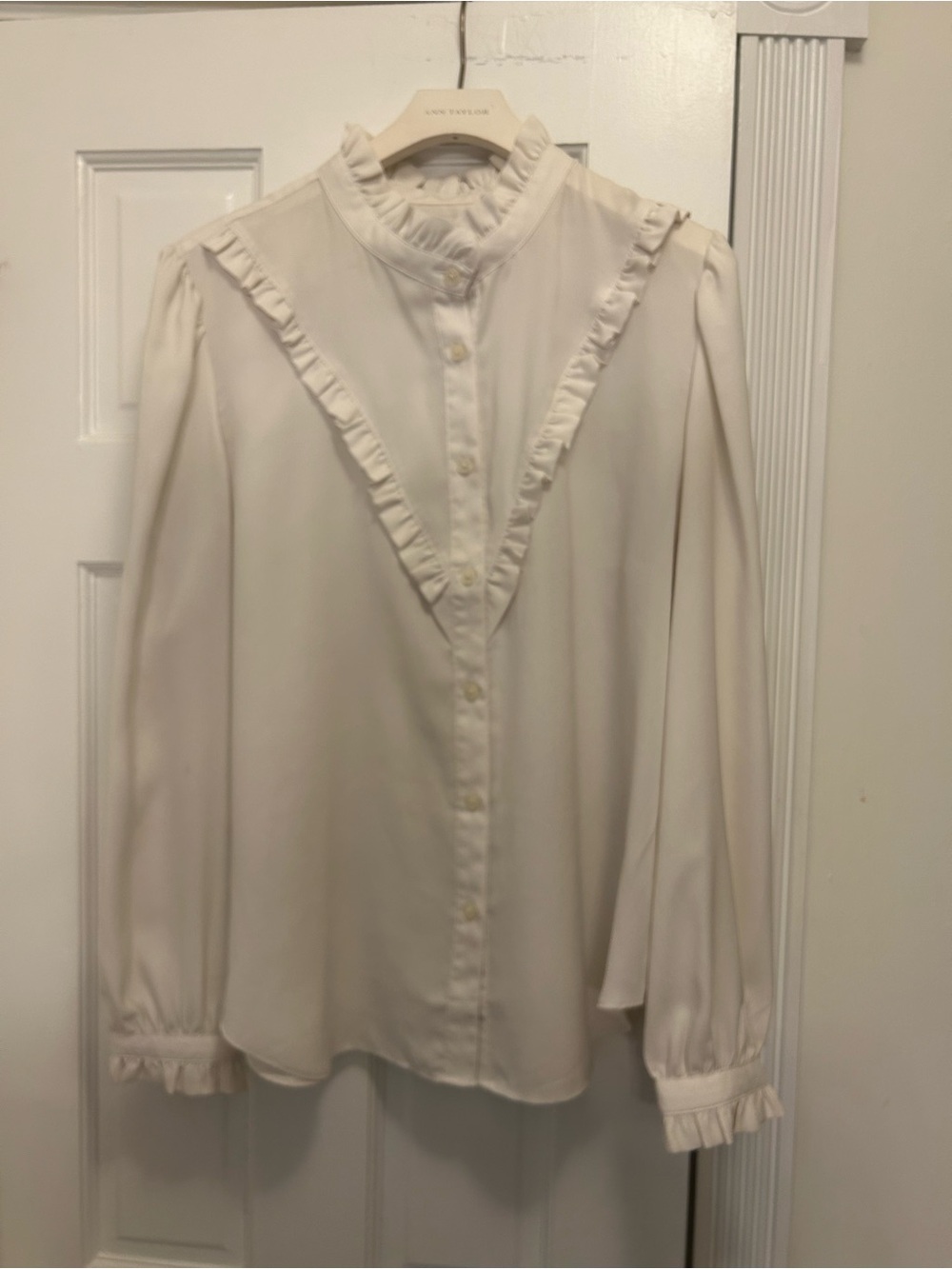 Ann Taylor Classic Cream Ruffled Button-Front Blouse